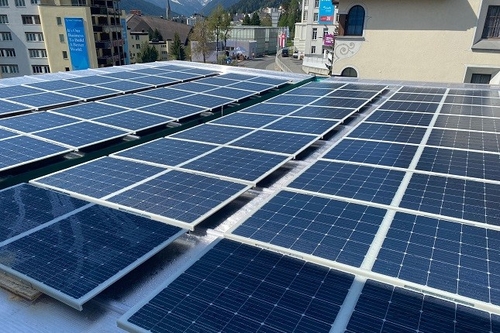 Latest company case about SABIC AND SOLARGE SHOWCASE DEVELOPMENT AND COMMERCIALIZATION OF LIGHTWEIGHT, CIRCULAR SOLAR PANELS
